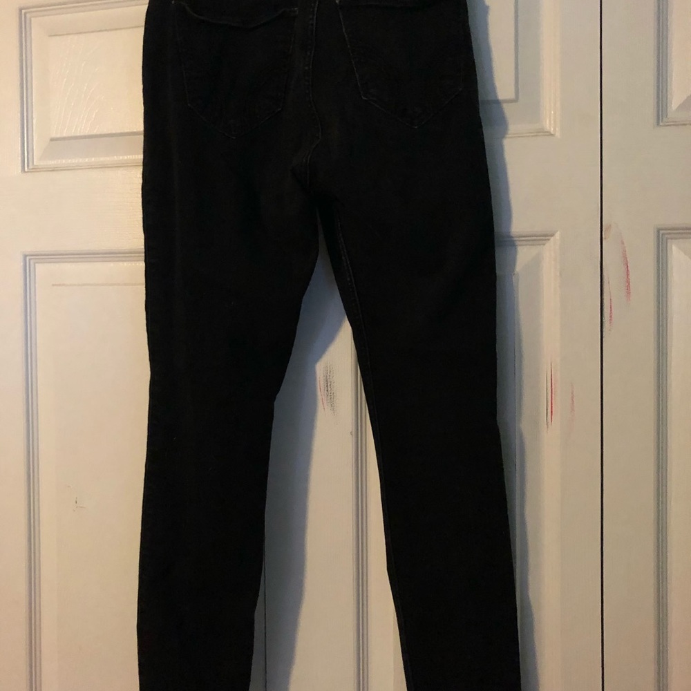 Hollister black jeans size 5 (curvy ) , length is short